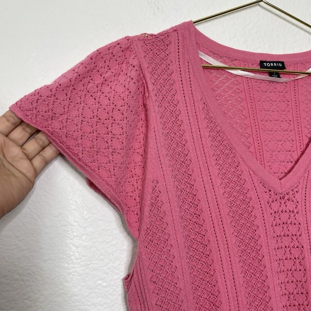 NEW Torrid Plus Size 1X Pink Sweater Top Everyday Soft Pointelle Pullover V-Neck